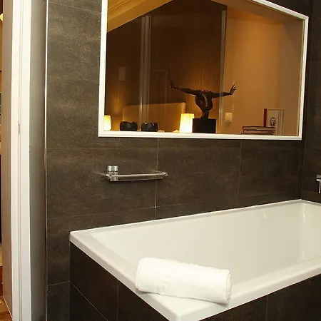 Castilho House Bed & Breakfast 4*