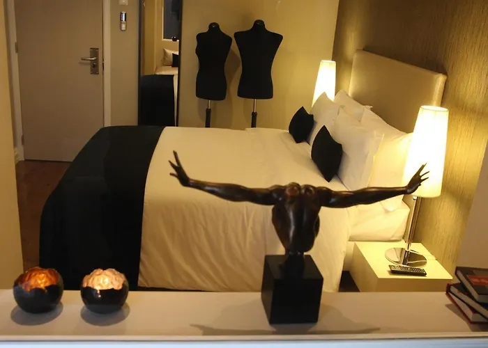 Bed & Breakfast Castilho House 4*