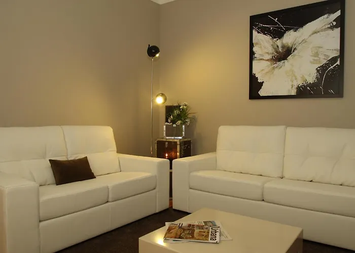 Bed & Breakfast Castilho House