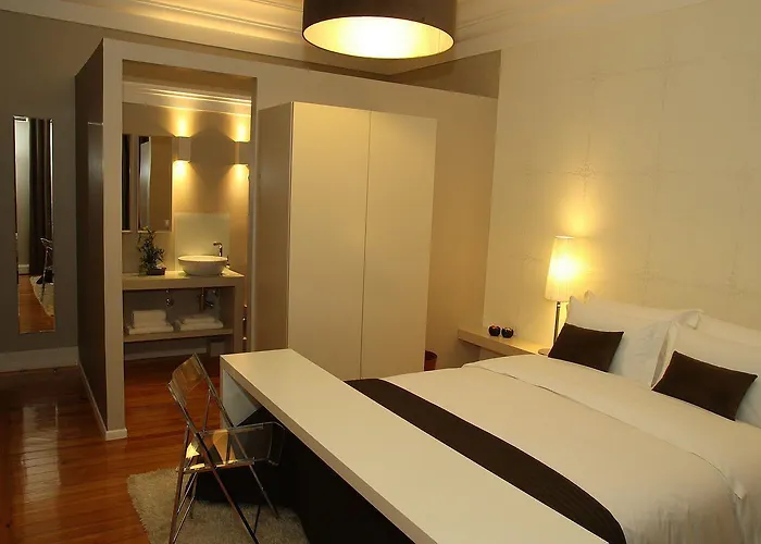 Bed & Breakfast Castilho House