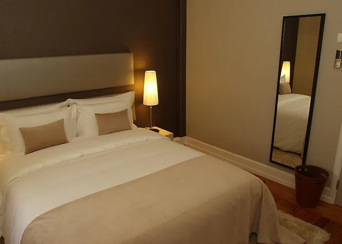 לינה וארוחת בוקר Castilho House 4*