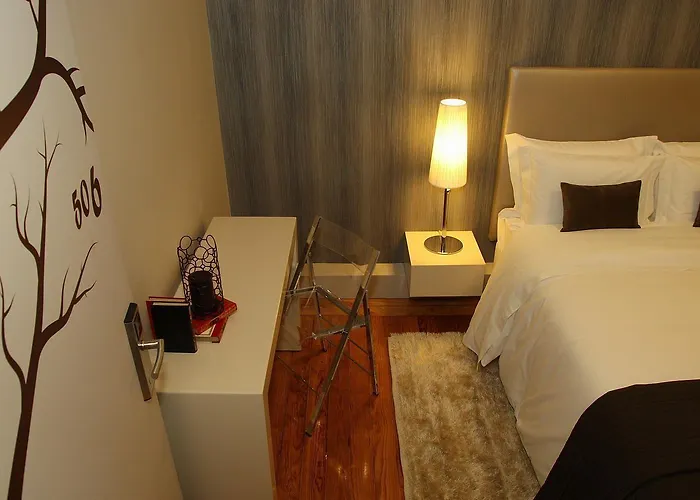 לינה וארוחת בוקר Castilho House 4*